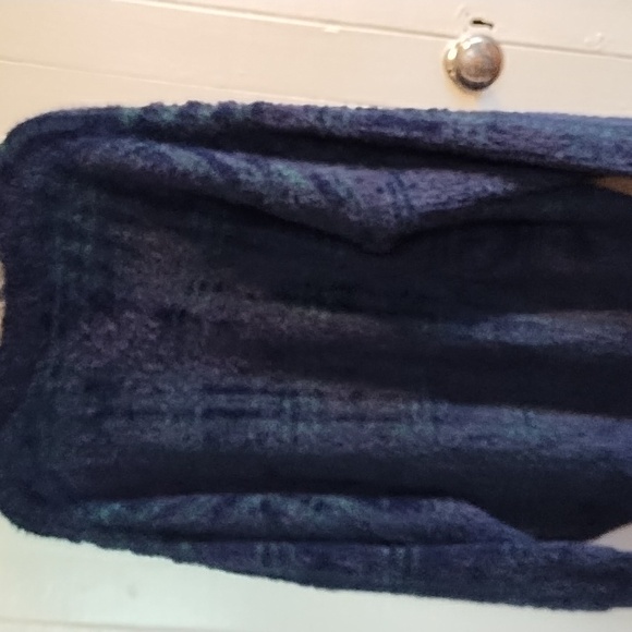 Time & Tru NWT Large Oversized Plaid Green And Black Fuzzy Sweater. Warm. - Picture 6 of 8